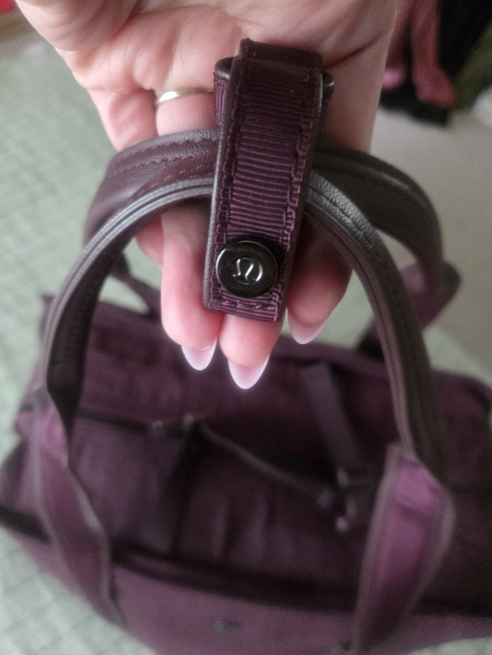 Lululemon Go Getter Plum Tote Bag 25L Like NEW - Picture 6 of 8